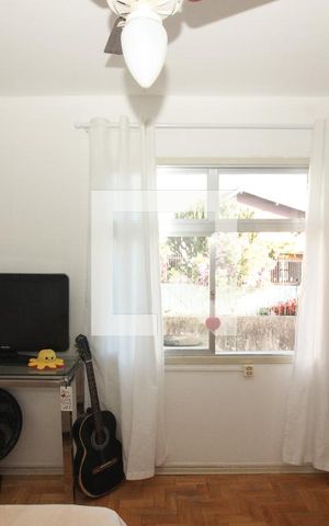 Casa à venda com 1300m², 4 quartos e 10 vagas Casa à venda com 1300m², 4 quartos e 10 vagasQuarto 2