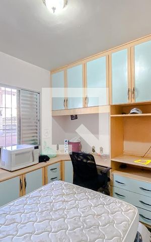 Casa à venda com 329m², 5 quartos e 2 vagasQuarto 1