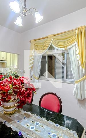 Casa à venda com 329m², 5 quartos e 2 vagasSala de Jantar