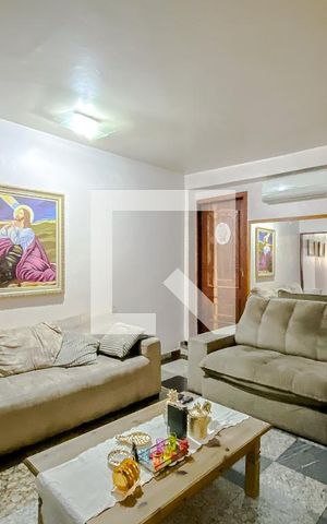 Casa à venda com 329m², 5 quartos e 2 vagasSala 2