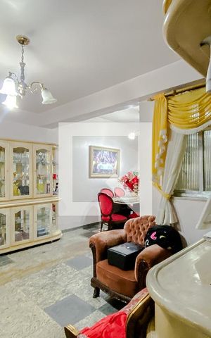 Casa à venda com 329m², 5 quartos e 2 vagasSala