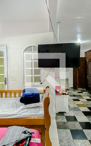 Casa à venda com 329m², 5 quartos e 2 vagasQuarto 3