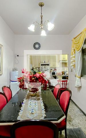 Casa à venda com 329m², 5 quartos e 2 vagasSala de Jantar
