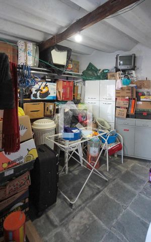 Casa à venda com 200m², 3 quartos e 6 vagas Casa à venda com 200m², 3 quartos e 6 vagasÁrea de Serviço
