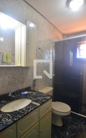 Casa à venda com 270m², 3 quartos e 3 vagasBanheiro social