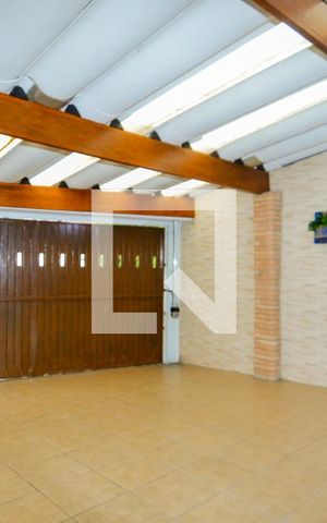 Casa à venda com 200m², 3 quartos e 2 vagasGaragem