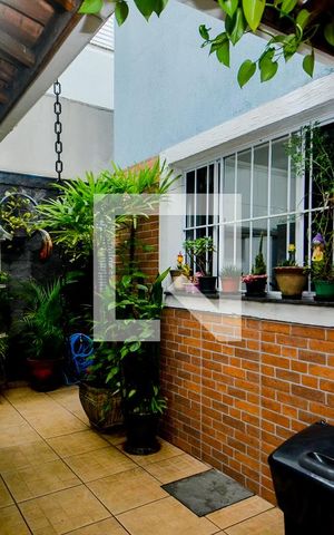 Casa à venda com 200m², 3 quartos e 2 vagasÁrea de Serviço