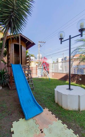 Casa de condomínio à venda com 98m², 2 quartos e 2 vagas Casa de condomínio à venda com 98m², 2 quartos e 2 vagasÁrea Comum - Playground