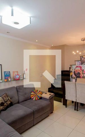 Casa de condomínio à venda com 98m², 2 quartos e 2 vagas Casa de condomínio à venda com 98m², 2 quartos e 2 vagasSala