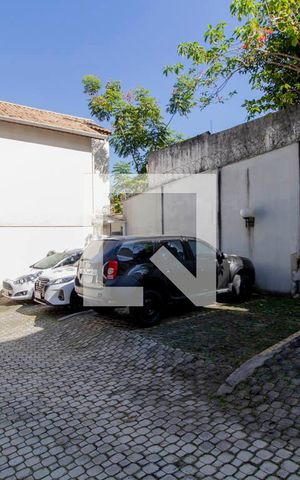 Casa de condomínio à venda com 98m², 2 quartos e 2 vagas Casa de condomínio à venda com 98m², 2 quartos e 2 vagasEstacionamento
