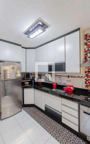 Casa de condomínio à venda com 98m², 2 quartos e 2 vagas Casa de condomínio à venda com 98m², 2 quartos e 2 vagasCozinha