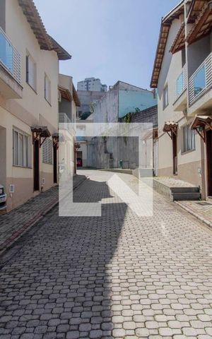 Casa de condomínio à venda com 98m², 2 quartos e 2 vagas Casa de condomínio à venda com 98m², 2 quartos e 2 vagasÁrea Comum