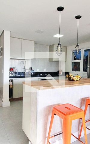 Apartamento à venda com 150m², 3 quartos e 2 vagasCozinha