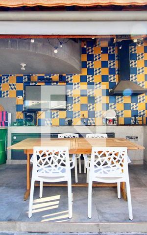 Apartamento à venda com 150m², 3 quartos e 2 vagasCobertura / Área Gourmet