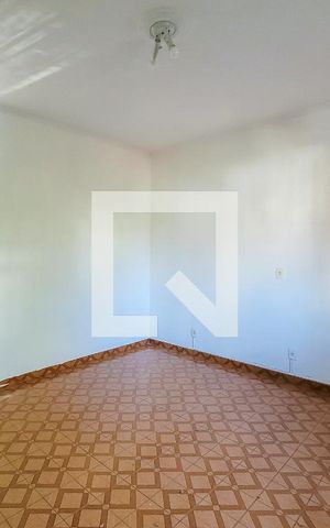 Casa à venda com 300m², 4 quartos e 3 vagas Casa à venda com 300m², 4 quartos e 3 vagasQuarto 1