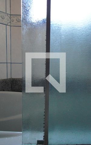 Casa à venda com 200m², 3 quartos e 3 vagasBanheiro Suíte