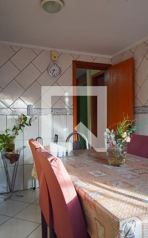 Casa à venda com 200m², 3 quartos e 3 vagasCozinha - Armários
