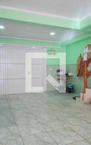 Casa à venda com 200m², 3 quartos e 3 vagasGaragem