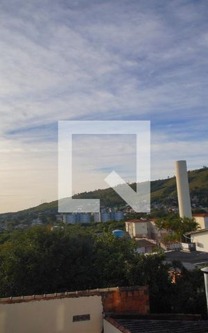 Casa à venda com 200m², 3 quartos e 3 vagasVista