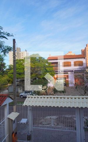 Casa à venda com 200m², 3 quartos e 3 vagasVista