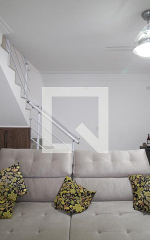 Casa para alugar com 115m², 2 quartos e 4 vagasSala  