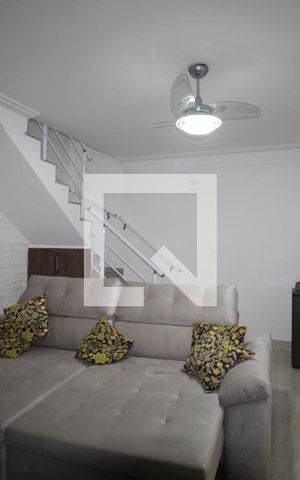 Casa para alugar com 115m², 2 quartos e 4 vagasSala  