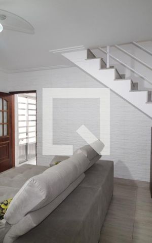 Casa para alugar com 115m², 2 quartos e 4 vagasSala  