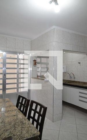 Casa para alugar com 115m², 2 quartos e 4 vagasCozinha