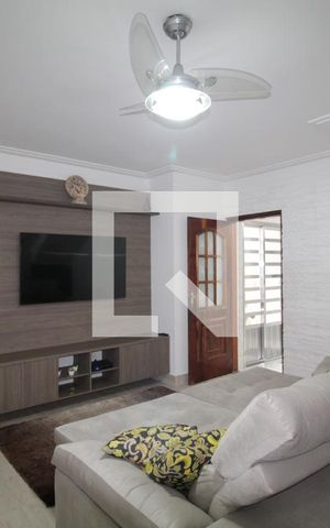 Casa para alugar com 115m², 2 quartos e 4 vagasSala  