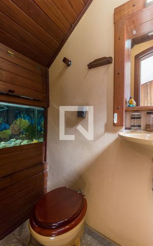 Casa para alugar com 450m², 4 quartos e 7 vagas Casa para alugar com 450m², 4 quartos e 7 vagasLavabo