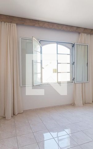 Casa para alugar com 450m², 4 quartos e 7 vagas Casa para alugar com 450m², 4 quartos e 7 vagasQuarto 4 - Suíte 1