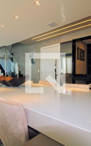 Apartamento à venda com 283m², 3 quartos e 4 vagasSala