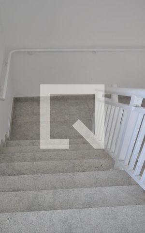 Apartamento para alugar com 40m², 2 quartos e sem vagaEscada