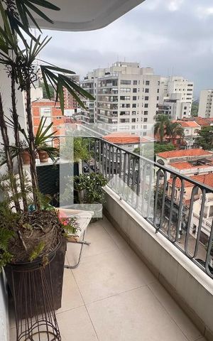 Apartamento à venda com 135m², 3 quartos e 3 vagas Apartamento à venda com 135m², 3 quartos e 3 vagasVaranda