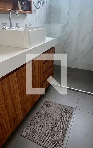 Apartamento à venda com 135m², 3 quartos e 3 vagas Apartamento à venda com 135m², 3 quartos e 3 vagasBanheiro da Suíte