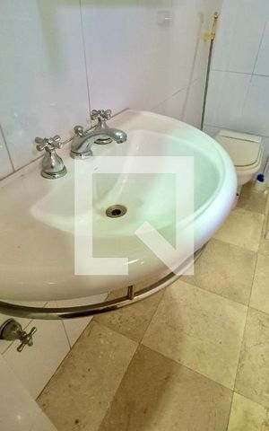 Apartamento à venda com 280m², 3 quartos e 1 vaga Apartamento à venda com 280m², 3 quartos e 1 vagaBanheiro social