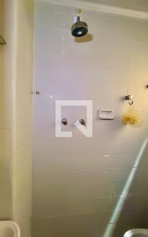Apartamento à venda com 280m², 3 quartos e 1 vaga Apartamento à venda com 280m², 3 quartos e 1 vagaBanheiro serviço