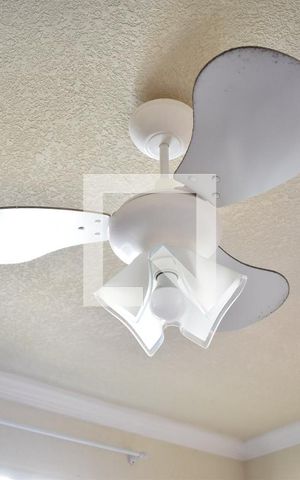 Apartamento à venda com 43m², 2 quartos e sem vagaSala - Ventilador de Teto