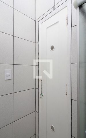 Apartamento à venda com 82m², 2 quartos e sem vagaBanheiro