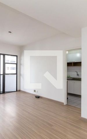 Apartamento para alugar com 72m², 2 quartos e 1 vaga Apartamento para alugar com 72m², 2 quartos e 1 vagaSala
