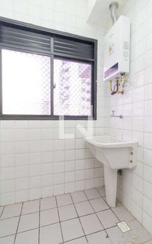 Apartamento para alugar com 72m², 2 quartos e 1 vaga Apartamento para alugar com 72m², 2 quartos e 1 vagaÁrea de Serviço