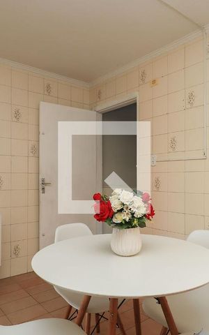 Casa à venda com 600m², 5 quartos e 6 vagas Casa à venda com 600m², 5 quartos e 6 vagasCozinha 3