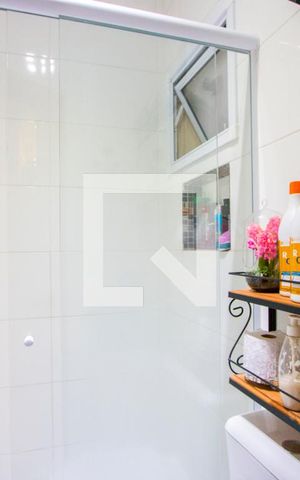 Apartamento à venda com 91m², 2 quartos e 1 vaga Apartamento à venda com 91m², 2 quartos e 1 vagaBanheiro