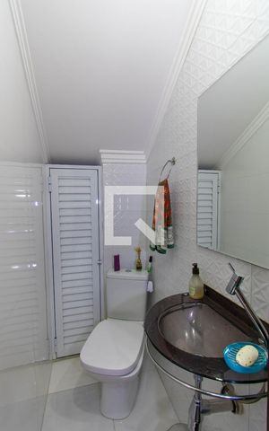 Casa para alugar com 315m², 3 quartos e 6 vagas Casa para alugar com 315m², 3 quartos e 6 vagasLavabo