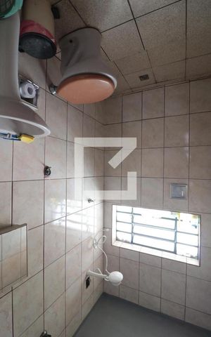 Casa à venda com 99m², 2 quartos e 1 vagaBanheiro