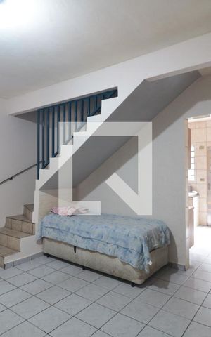 Casa à venda com 99m², 2 quartos e 1 vagaSala