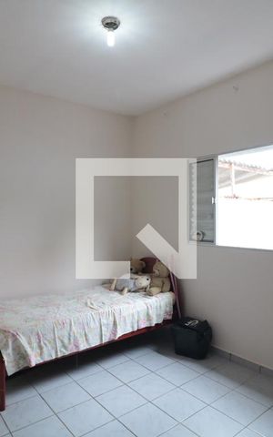 Casa à venda com 99m², 2 quartos e 1 vagaQuarto