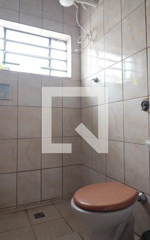 Casa à venda com 99m², 2 quartos e 1 vagaBanheiro