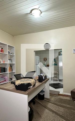 Casa à venda com 150m², 2 quartos e 6 vagasSala 