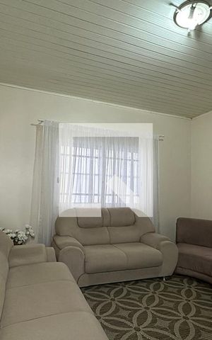 Casa à venda com 150m², 2 quartos e 6 vagasSala 